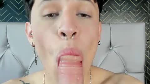 Axel Evanss online show from July 28, 3:21 pm