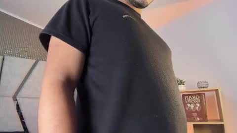 axel_grey_ online show from July 25, 1:19 pm