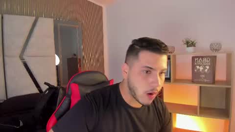 axel_grey_ online show from July 28, 12:48 pm