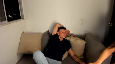 axel_smith10 online show from April 3, 8:44 am