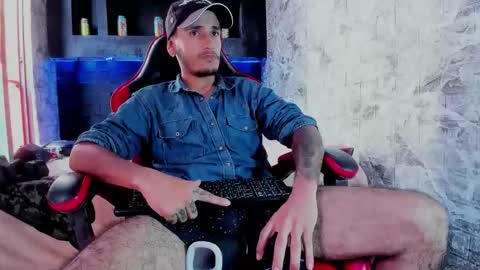 Axell Cross2 online show from April 3, 1:52 pm