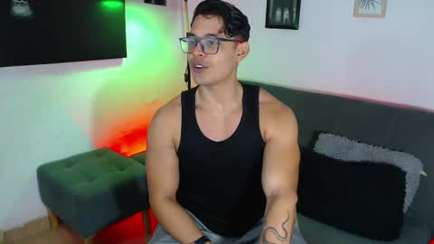 axell online show from June 19, 2:28 am