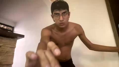 Snapshot of axellatino_ chatting on January 10, 9:53 pm Axel online show from January 10, 9:53 pm