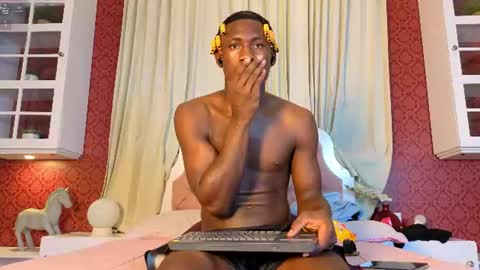 axel online show from July 22, 8:12 pm