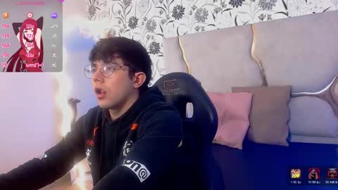 axelnoir_tay online show from June 1, 3:07 am