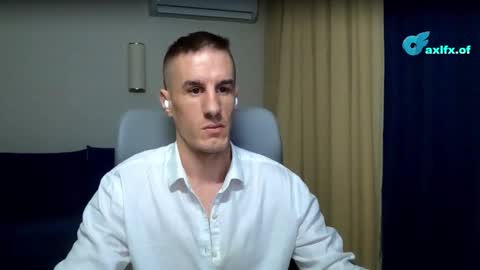 Axl online show from February 28, 3:05 am