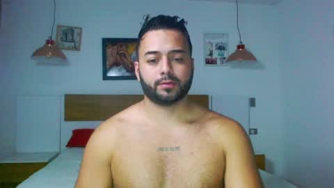 Cris Foster online show from February 9, 3:32 am
