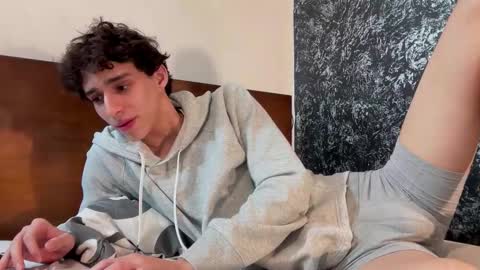 nice boy online show from December 3, 6:08 am