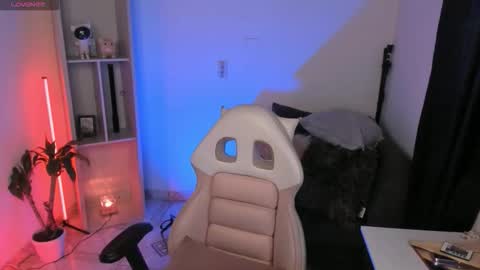 odeley online show from November 12, 8:42 am