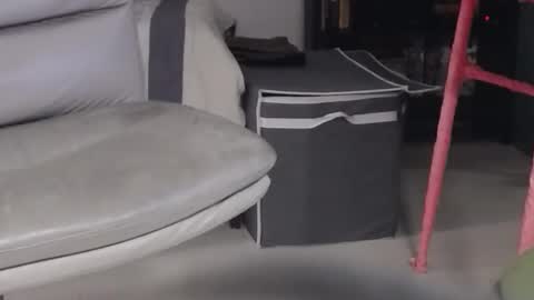 baker305 online show from November 13, 3:33 am