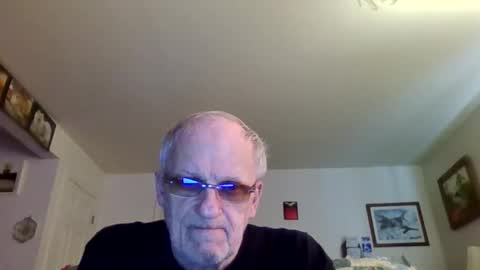 banana_hammock70 online show from April 15, 2:28 pm