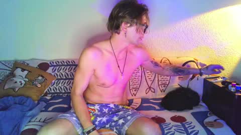 bananaaaaboy online show from May 12, 12:41 am