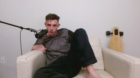 bananacurvesleft online show from June 29, 4:18 am