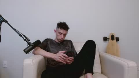 bananacurvesleft online show from June 25, 12:35 am