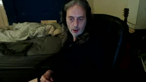 bangintoleather online show from June 15, 2:25 am