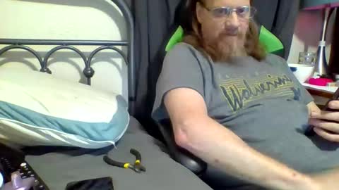 barrett4200 online show from March 25, 6:34 pm