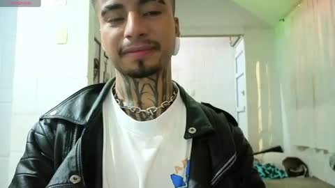bastian66_ online show from May 24, 2:28 am
