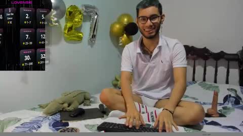 Snapshot of bbalexxx chatting on December 16, 11:55 am alex independent model   ig bbalexmoon online show from December 16, 11:55 am