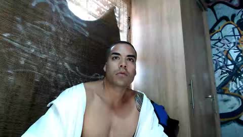 Justin online show from November 22, 6:29 pm