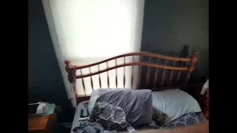 bearchubb99 online show from April 2, 7:44 pm