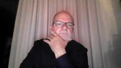 Snapshot of beardman916444 chatting on September 23, 2:55 am Beardman online show from September 23, 2:55 am