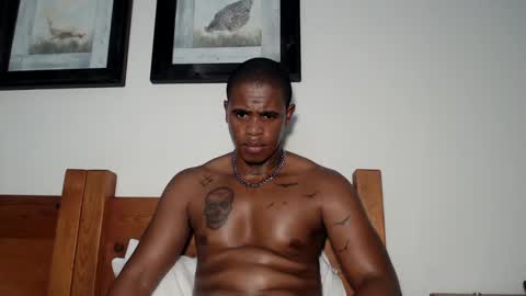 Snapshot of bedroom_gangster chatting on September 27, 11:52 am Frank online show from September 27, 11:52 am