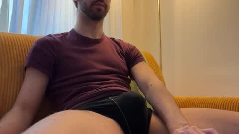 Beefybigcock online show from December 14, 1:18 pm