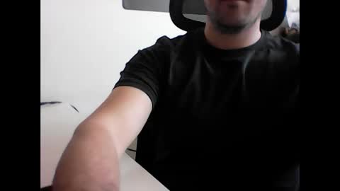 beenee3 online show from April 17, 7:22 am