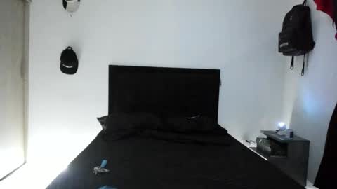 benderelc online show from January 18, 1:07 am