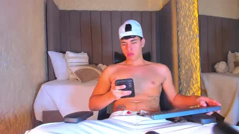 BENJAMIN online show from December 1, 12:02 am