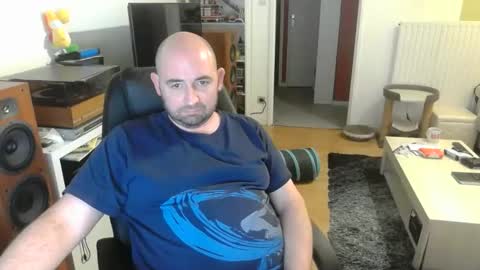 Snapshot of bennn54 chatting on December 7, 5:42 pm Ben online show from December 7, 5:42 pm