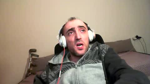 bentish online show from February 24, 3:57 pm