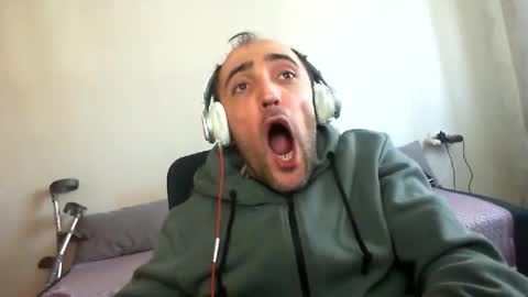 bentish online show from March 3, 11:28 am