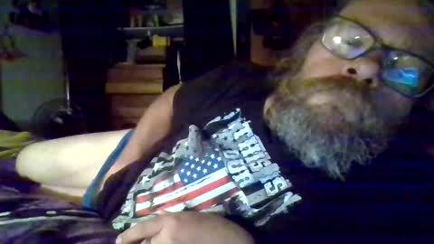 Snapshot of bergeeric1970 chatting on October 27, 2:14 am bergeeric1970 online show from October 27, 2:14 am