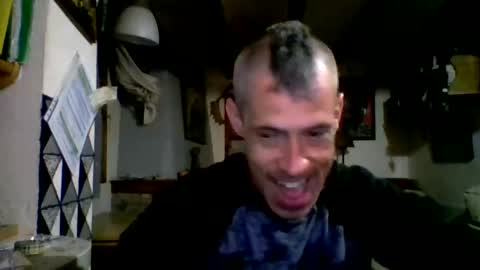 bernichaoss77 online show from February 3, 5:56 pm