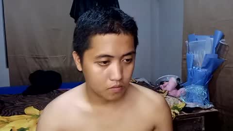 bi_cumyours online show from July 5, 9:27 am