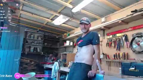 My name is David and if you like public exhibitions you wont be disappointed with me LoL - My favorite vibes is 44  online show from July 4, 1:47 pm