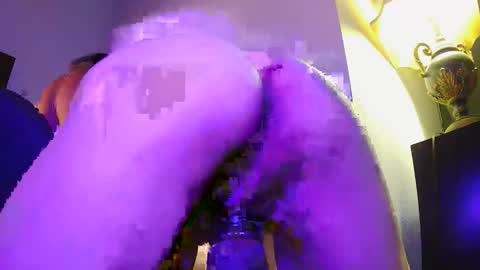 bidadwitabooty online show from December 20, 8:43 am