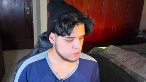 Logan Sprouse online show from December 16, 10:28 pm