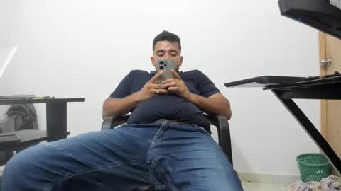 Tommy online show from January 6, 11:53 pm