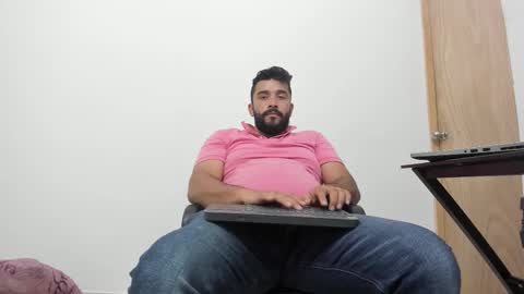 Tommy online show from November 12, 2:28 am