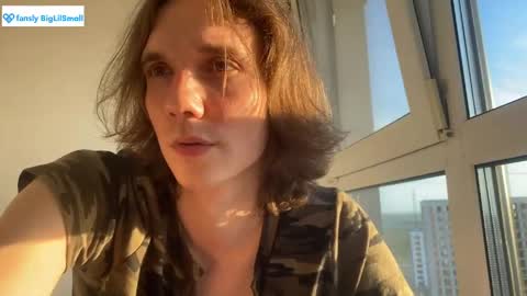 big_lil_small online show from June 4, 4:02 pm