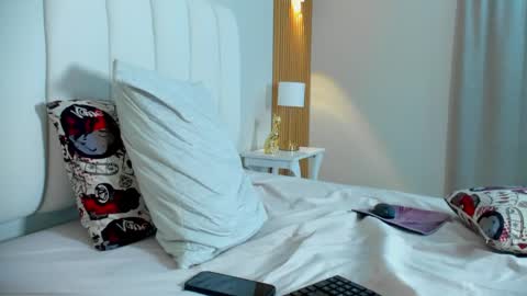 Tylerr online show from December 16, 8:49 pm