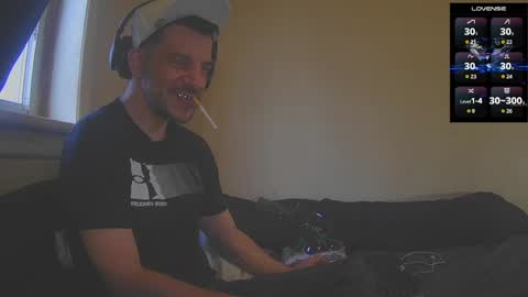 Jon - Im Straight online show from October 25, 7:59 pm