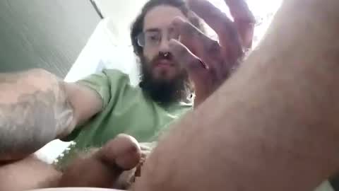 Snapshot of bigdaddy1231995 chatting on December 31, 12:46 pm BigDaddykodack online show from December 31, 12:46 pm