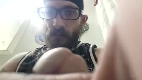 Snapshot of bigdaddy1231995 chatting on October 16, 7:05 am BigDaddykodack online show from October 16, 7:05 am