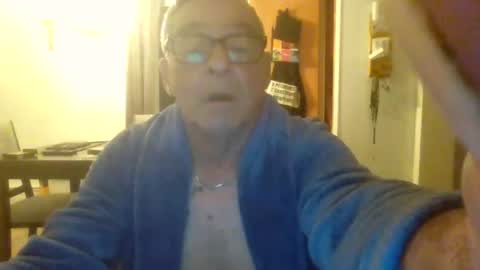 bigdeer581917471 online show from June 16, 7:10 am