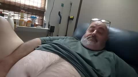 bigfuzzyteddybear online show from June 13, 4:49 pm