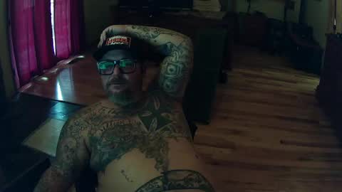 Snapshot of biggdaddy4206913 chatting on September 17, 7:04 pm biggdaddy4206913 online show from September 17, 7:04 pm