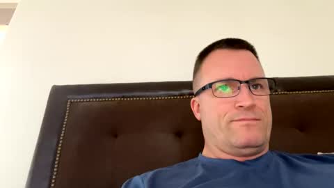 bigger22332233 online show from February 1, 11:06 pm